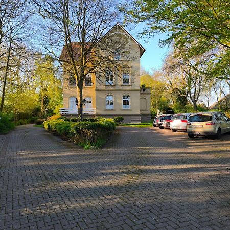 Emily'S Deichbude In Einer Historischen Villa In Dornumersiel Esterno foto
